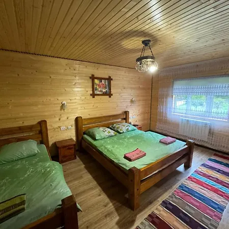 у софійки Synevyrsʼka Polyana